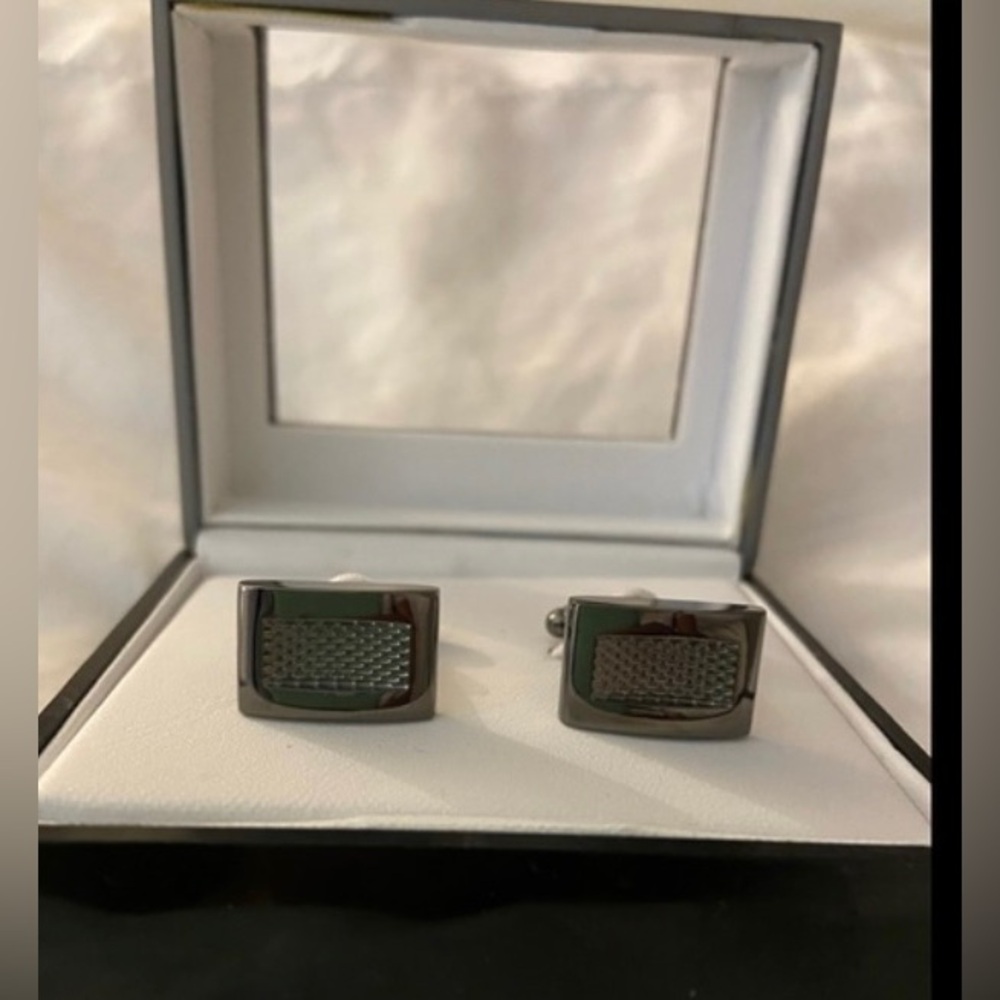 Geoffrey Beene Cufflinks